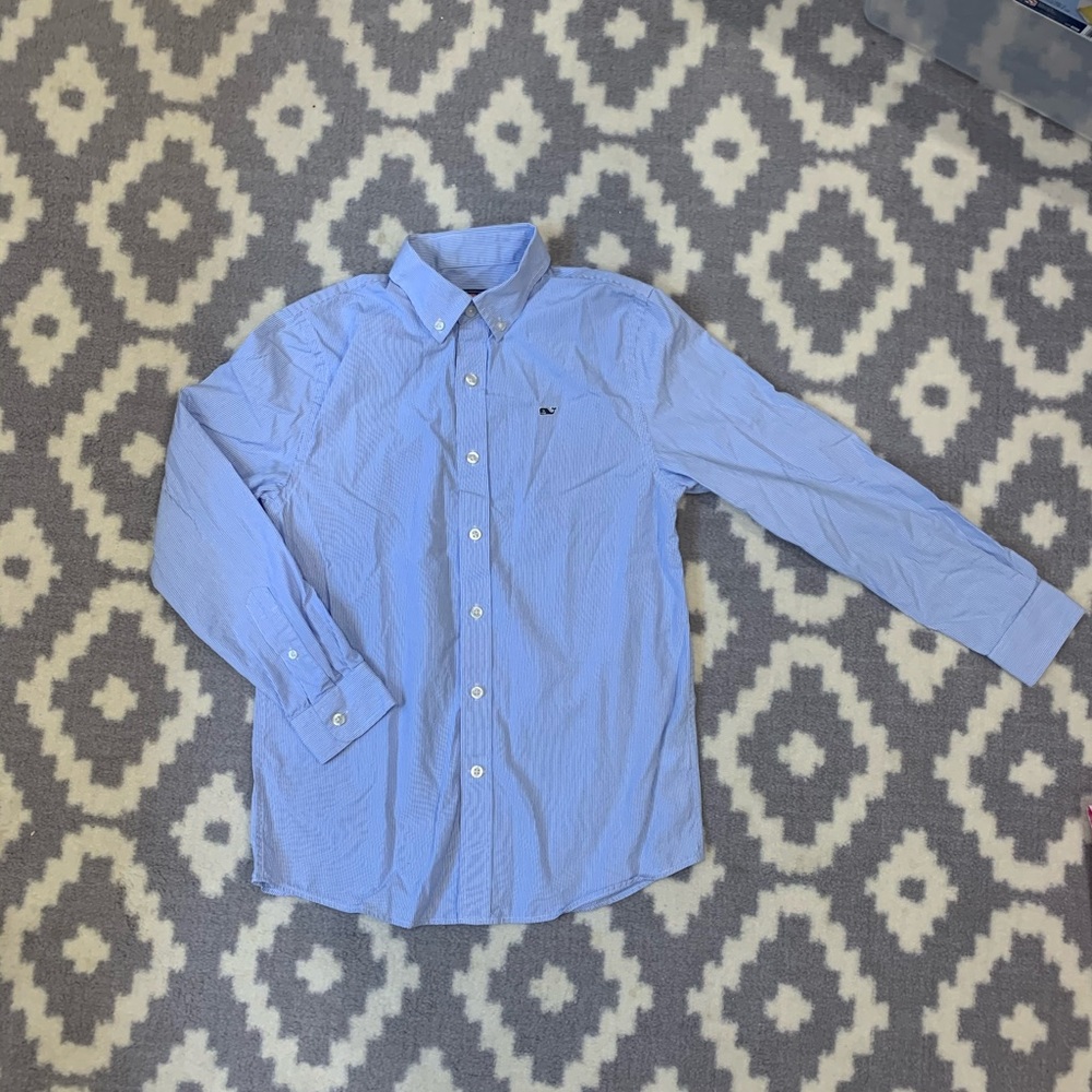 Boys Vineyard Vines Size M (12-14) Whale Shirt